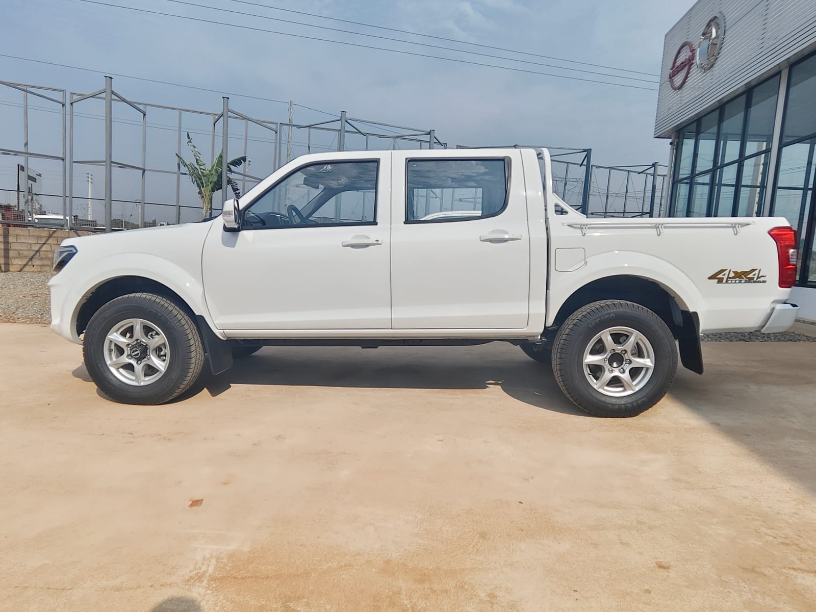 Dongfeng Rich — Branco